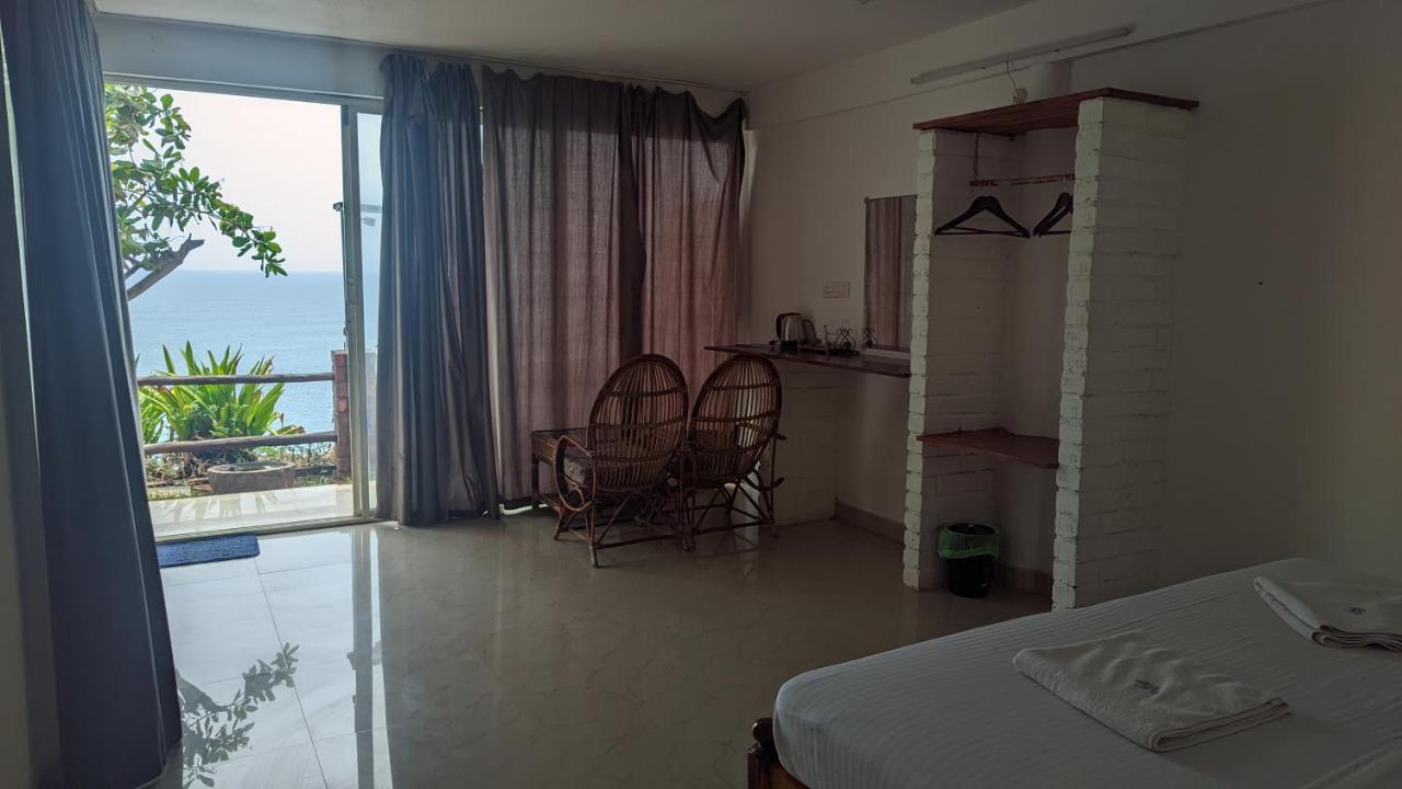 Nebo Hotel Varkala Bagian luar foto