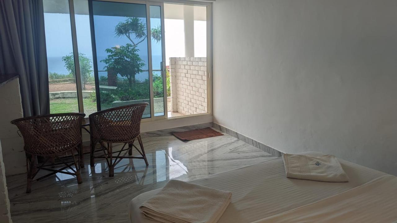 Nebo Hotel Varkala Bagian luar foto
