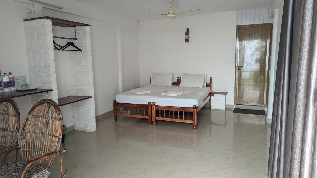 Nebo Hotel Varkala Bagian luar foto