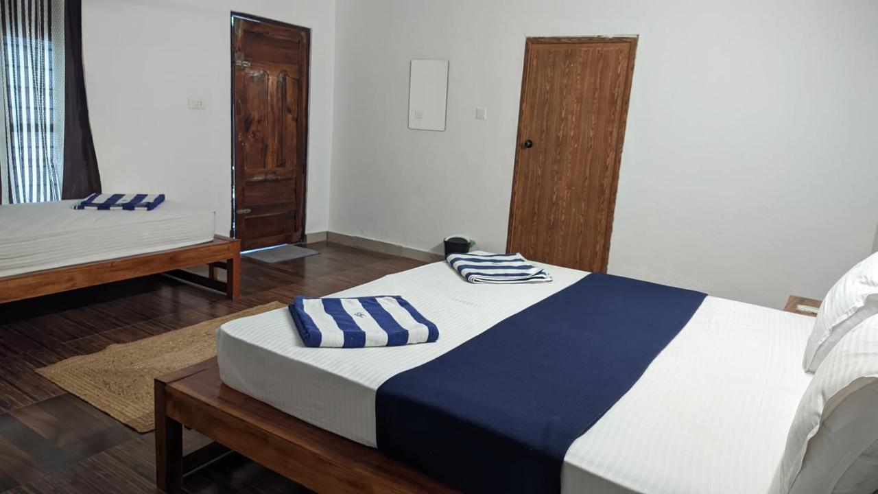 Nebo Hotel Varkala Bagian luar foto