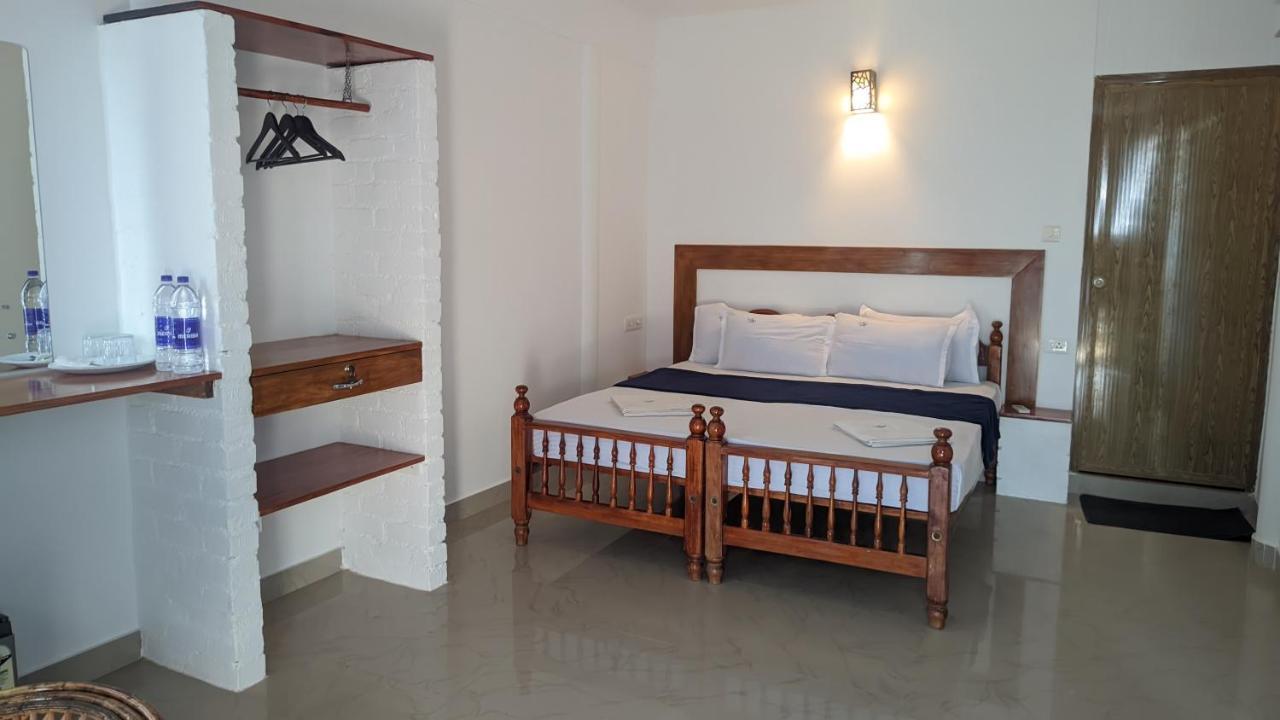 Nebo Hotel Varkala Bagian luar foto