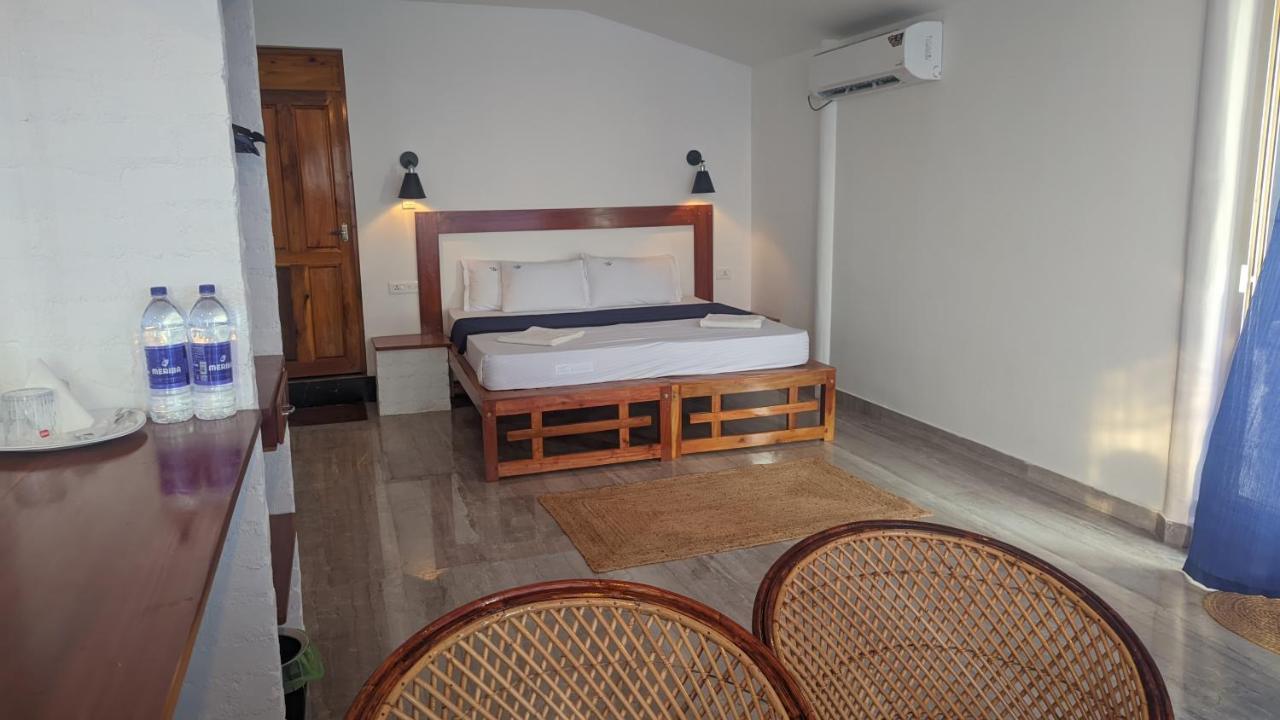 Nebo Hotel Varkala Bagian luar foto